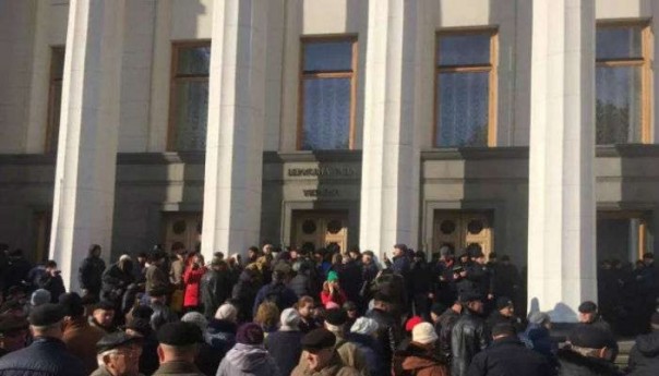 Даже не нужно менять батарейки - в Украине "движуха" будет вечной