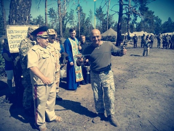 Депрессивное Запорожье: Боярышник, самоубийства и борьба с российским триколором Депрессивное Запорожье: Боярышник, самоубийства и борьба с российским триколором