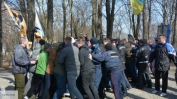 Итоги недели. 7 национальных ударов, патриотические носки и покорение Марса