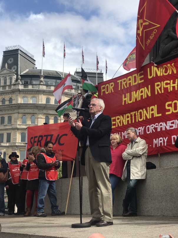 1 мая в Лондоне 1 мая в Лондоне