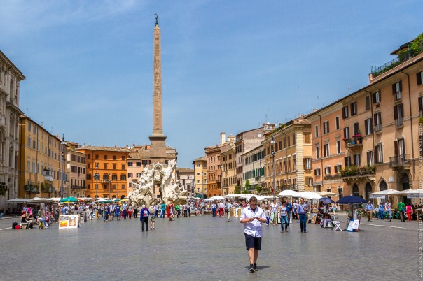 Угнанный у Папы Римского в 2015 году автомобиль найден в одном из украинских добробатов