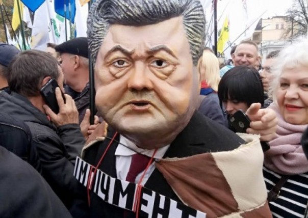 Первое Вече мандаринового майдана: комбаты берут Главкома на «мушку»