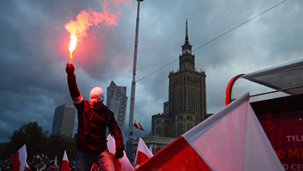 "Боже, сколько фашистов": Европа напугана огромным белым маршем