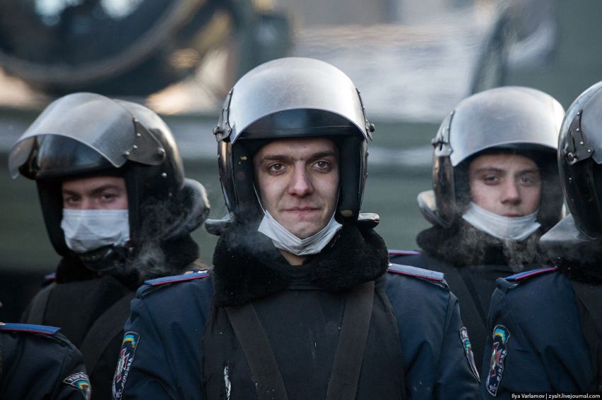 Майдан глазами милиции и Беркута Майдан глазами милиции и Беркута