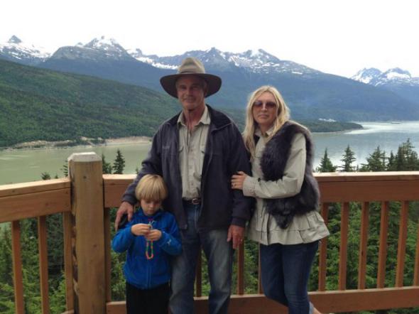 Кто стоит за бандеровцами-нацистами