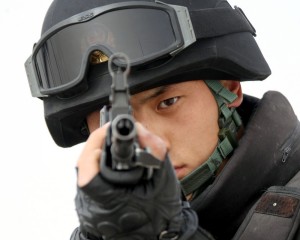 Китайская полиция расстреляла 11 террористов во время атаки в Синьцзяне