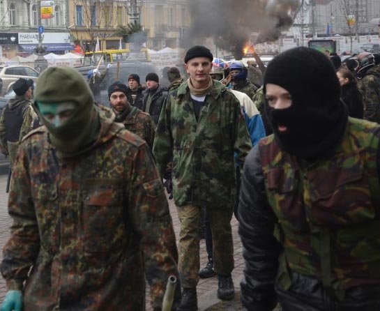 Нацисты с «евромайдана» зверски избили киевлян, вышедших на субботник Нацисты с «евромайдана» зверски избили киевлян, вышедших на субботник