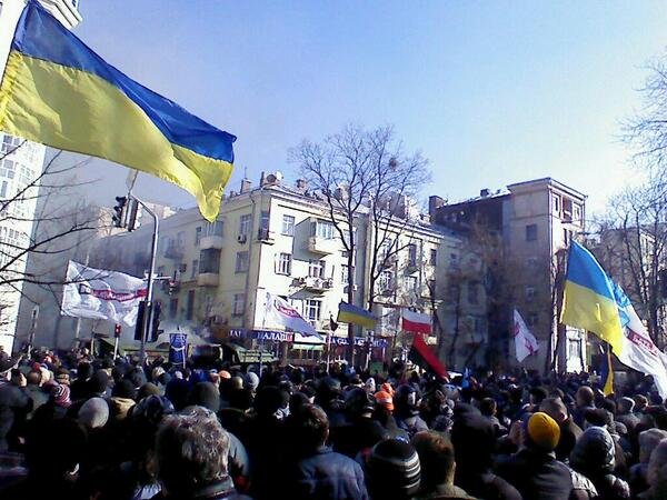 Хроника событий на Украине 18-19 февраля. Часть 1