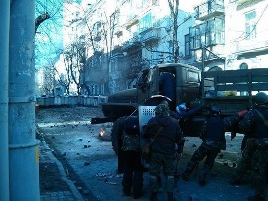 Хроника событий на Украине 18-19 февраля. Часть 1