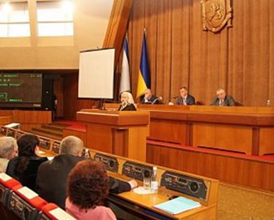 Новым премьером Крыма избран лидер "Русского единства" Аксенов Новым премьером Крыма избран лидер "Русского единства" Аксенов