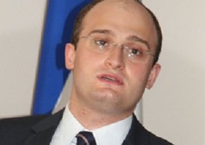 Замглавы МИД Абхазии: Яценюка по Абхазии консультировал Саакашвили