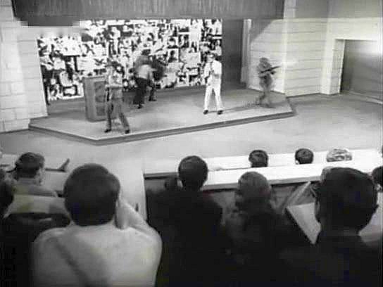 Эксперимент в школе: как работает промывка мозгов — ВИДЕО