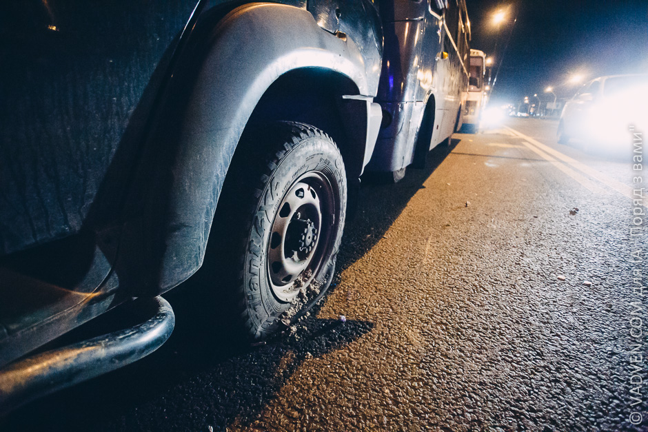 Пьяного Луценко убивают его же "мирные активисты" майдана! Пьяного Луценко убивают его же "мирные активисты" майдана!