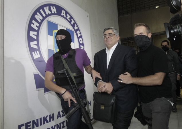 Полиция арестовала ещё двух членов парламента Греции от фашистской партии «Золотая заря»