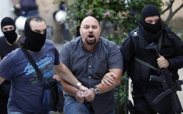 Полиция арестовала ещё двух членов парламента Греции от фашистской партии «Золотая заря»