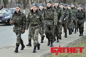 Только каждый восьмой военный в АРК пожелал далее служить Украине