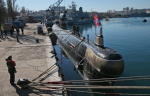 Единственную подводную лодку ВМС Украины потащат из Севастополя в Одессу на буксире