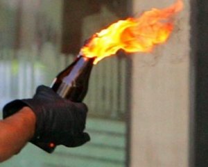 За три дня в Харькове напали на ряд отделений Приватбанка и банкоматы.