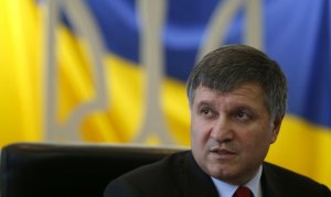 Аваков ездит по Киеву со скоростью 180 км/час, на его пути отключают светофоры
