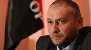 Правый сектор требует создать "трибунал Небесной сотни"