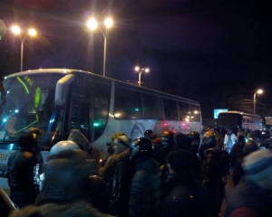 Народное ополчение Донбасса: В Донецке захватили автобусы с Американскими наемниками.