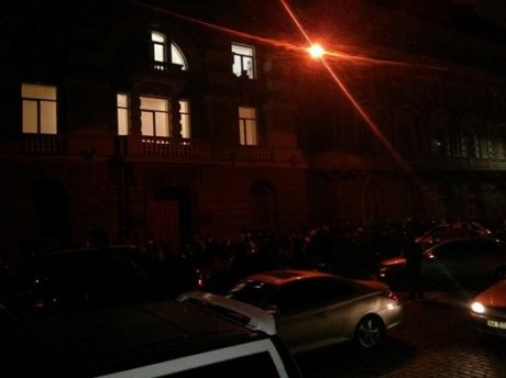 Цирк на майдане продолжается! Цирк на майдане продолжается!