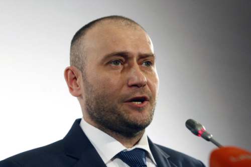 "Правый сектор" не будет выводить вооруженных боевиков с Юго-Востока "Правый сектор" не будет выводить вооруженных боевиков с Юго-Востока