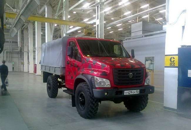 Минпромторг представил президентский лимузин