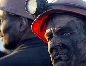 Шахтеры поднимаются