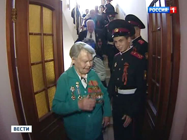 "Правый сектор" рекомендовал ветеранам не надевать советские награды "Правый сектор" рекомендовал ветеранам не надевать советские награды