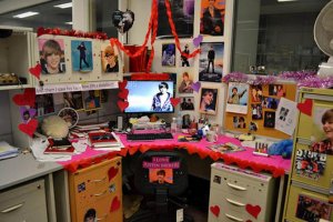 С «Днем дурака»! С «Днем дурака»!