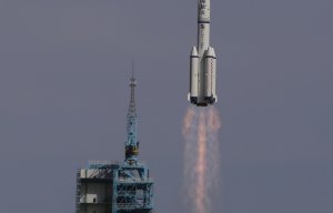 Китай запустил исследовательский спутник Земли