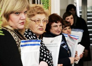 Россия обещает учителям в Крыму «золотые» зарплаты