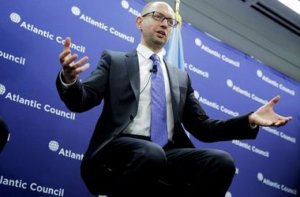 Яценюк посчитал неприемлемой цену за российский газ