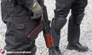 Неизвестные пытались штурмовать Донецкую государственную телерадиокомпанию. Стреляли из автоматов