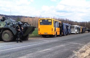 Украинская армия ждет приказа в 40 километрах от Славянска