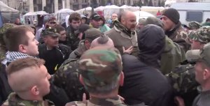 Заберить у меня автомату, пистолету, майонез. Вазелин хрен отдам - лучше пристрелите. Стреляй в меня, стреляй!