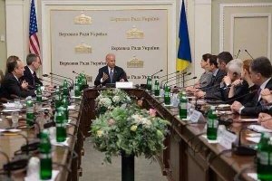 Байден в Киеве защищал интересы США