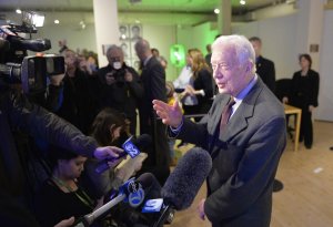 Экс-президент США Джимми Картер высказался против введения санкций против России