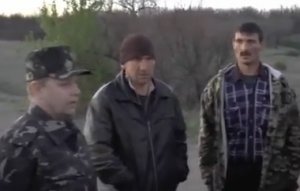 Украинские ВДВ под Луганском блокированы местными жителями