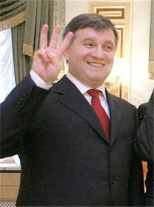 Глава МВД Украины устроил пьяный дебош в аэропорту Франкфурта