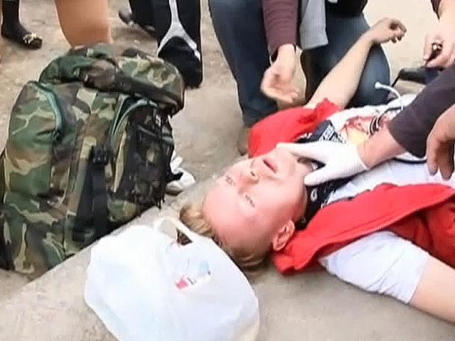 Украинские националисты глумятся над жертвами одесских событий Украинские националисты глумятся над жертвами одесских событий