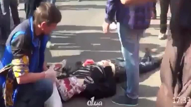 Украинские националисты глумятся над жертвами одесских событий Украинские националисты глумятся над жертвами одесских событий