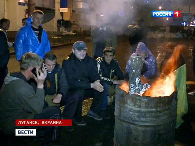 Луганские ополченцы готовы идти войной на Киев Луганские ополченцы готовы идти войной на Киев