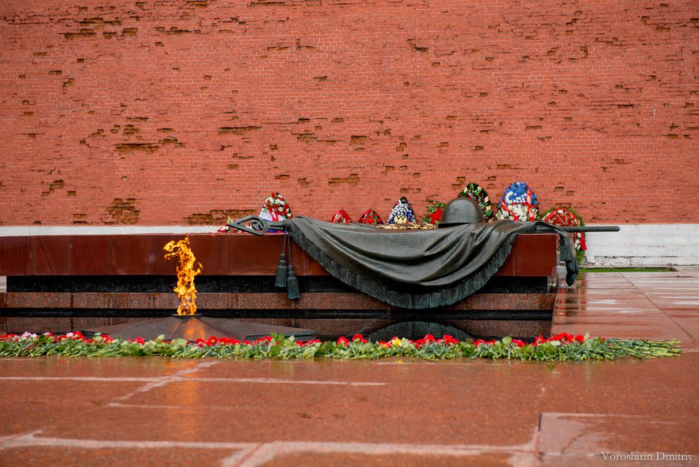У стен Кремля прошел митинг в память погибших в Одессе
