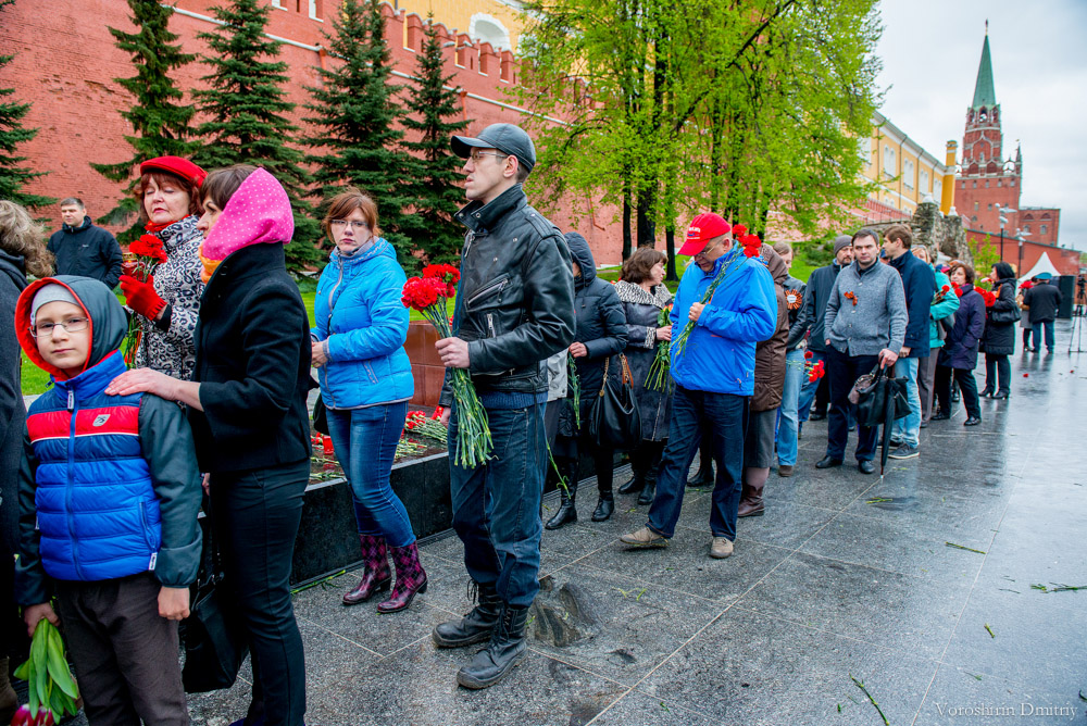 У стен Кремля прошел митинг в память погибших в Одессе