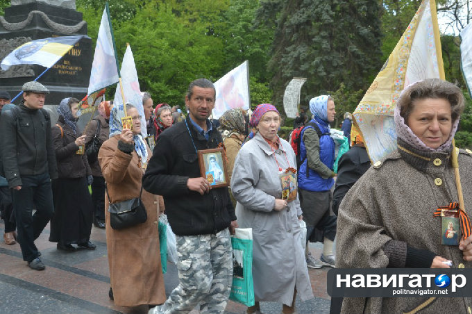 В центре Киева на глазах у хунты под носом прошло Георгиевское шествие (ФОТО)