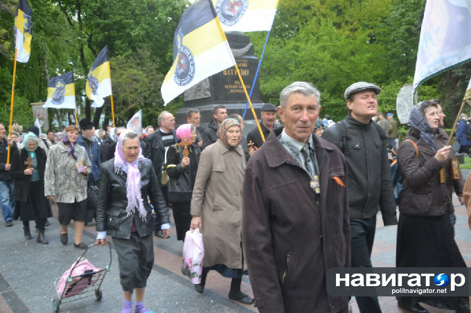 В центре Киева на глазах у хунты под носом прошло Георгиевское шествие (ФОТО)