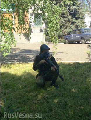 Мариуполь: стрельба у РОВД (видео) Мариуполь: стрельба у РОВД (видео)