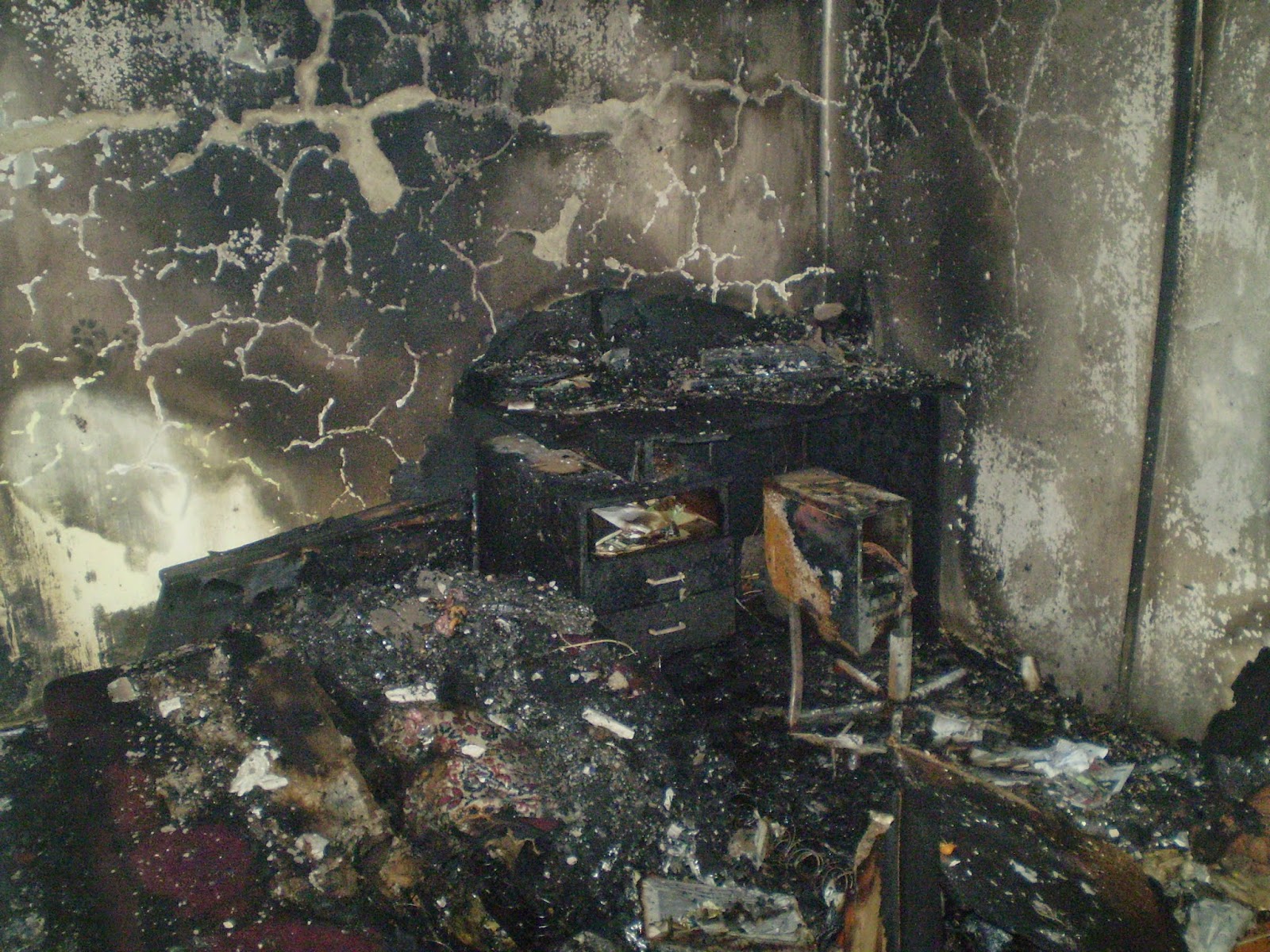 За Одессу - ответил! В Котовске сожгли квартиру активиста «Правого сектора» За Одессу - ответил! В Котовске сожгли квартиру активиста «Правого сектора»